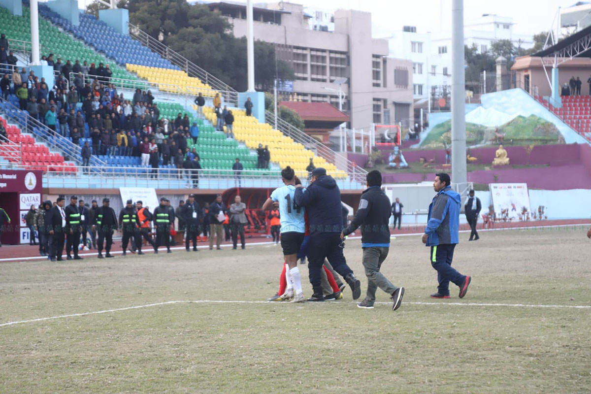 https://raracms.setopati.com/uploads/shares/2020/sujita/football1/football (1).jpg